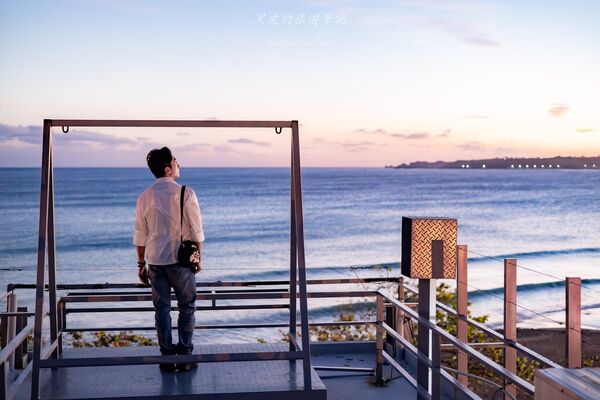 ▲▼墾丁背包客棧推薦「The First墾丁南灣青旅」，獨立的海景陽台900有找太佛心，雙床位海景窗房也只要1100。（圖／部落客黑皮提供）