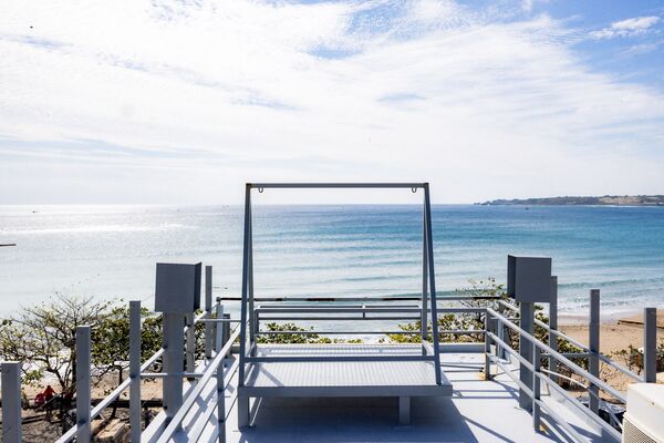 ▲▼墾丁背包客棧推薦「The First墾丁南灣青旅」，獨立的海景陽台900有找太佛心，雙床位海景窗房也只要1100。（圖／部落客黑皮提供）