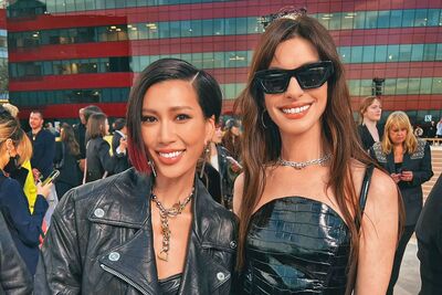 莫莉爆「叫助理墊10萬又不還」！24小時待命賣肝崩潰　經紀人反擊了