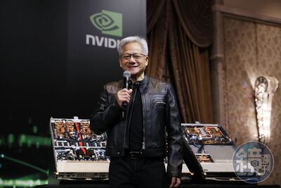 黃仁勳：實體AI的ChatGPT時刻來臨　10年內高比例自動駕駛