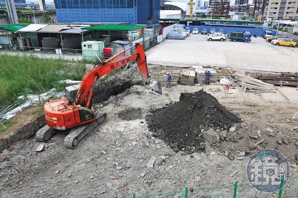合法土資場不足，廢土處理費暴漲，多案被迫停工。