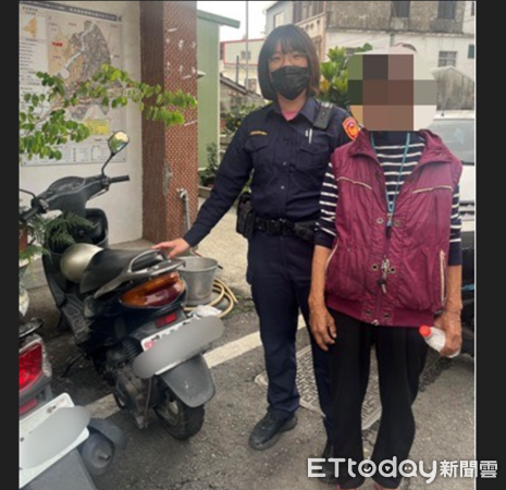 ▲內埔警方幫溫姓婦人找到機車。（圖／記者陳崑福翻攝）
