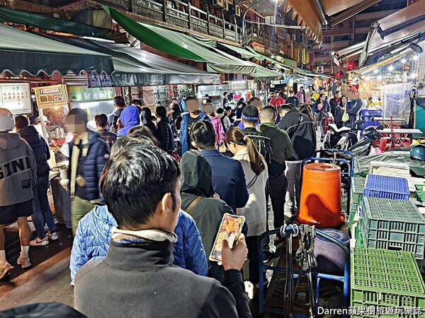 ▲▼新北蘆洲排隊美食「蘆洲總讚手作蔥餅」，廟口夜市爆蔥蔥油餅現擀現煎。（圖／部落客DARREN提供）