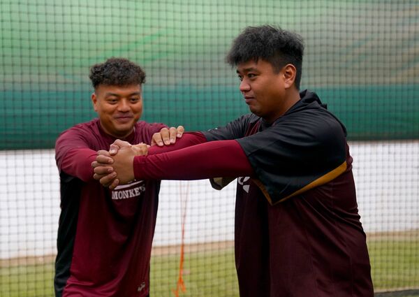 ▲ 桃猿隊簽回投手楊彬，並邀請前味全龍內野手瑪仕革斯．俄霸律尼參與春訓測試             。（圖／樂天桃猿提供）