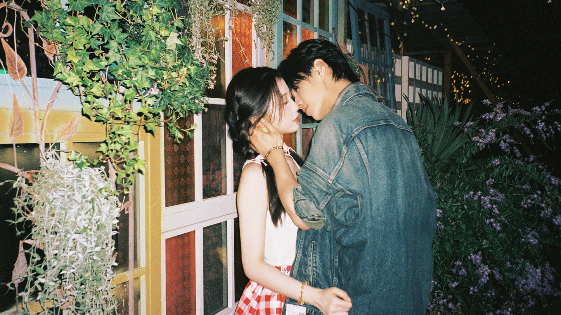 ▲《雙軌》由虞書欣、何與主演。（圖／龍華電視提供）