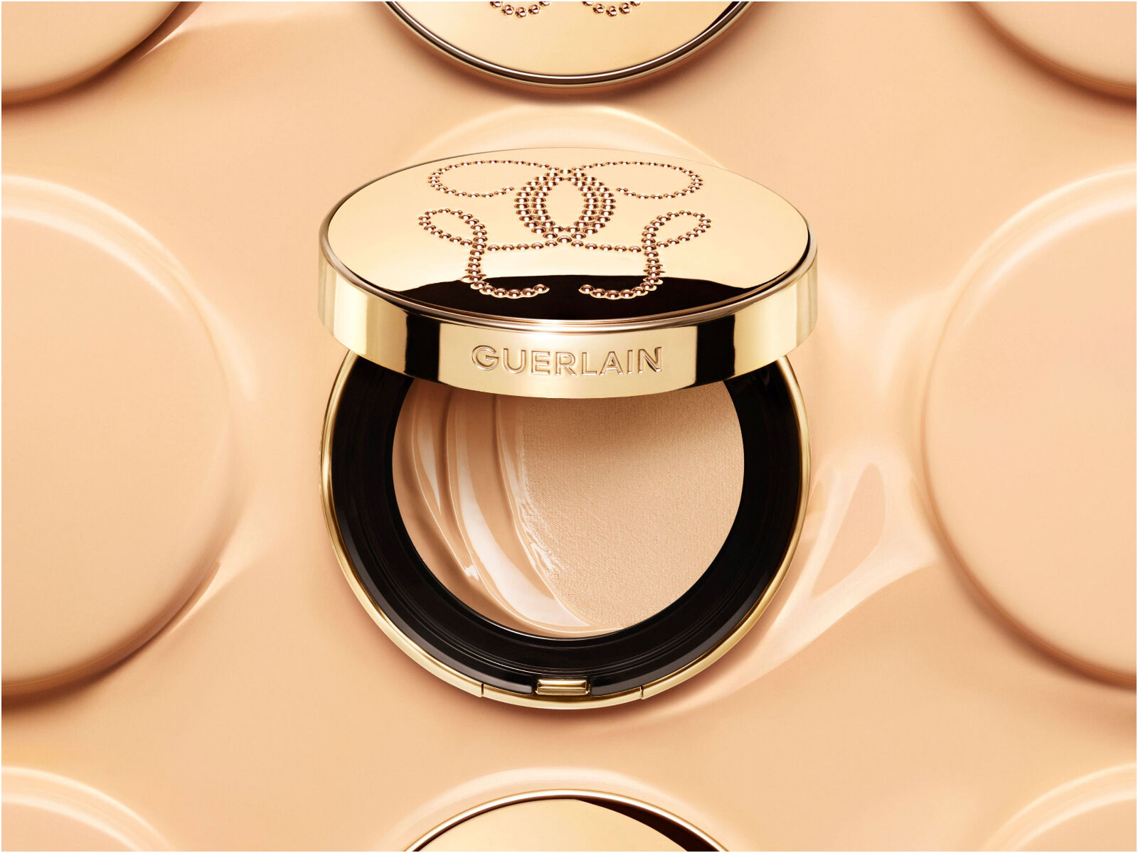 ▲▼氣墊粉餅。（圖／品牌提供）