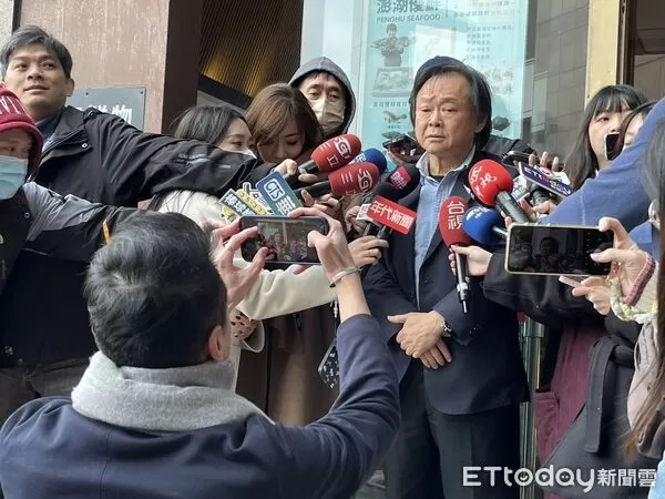 ▲▼民進黨立委王世堅受訪。（圖／記者杜冠霖攝）