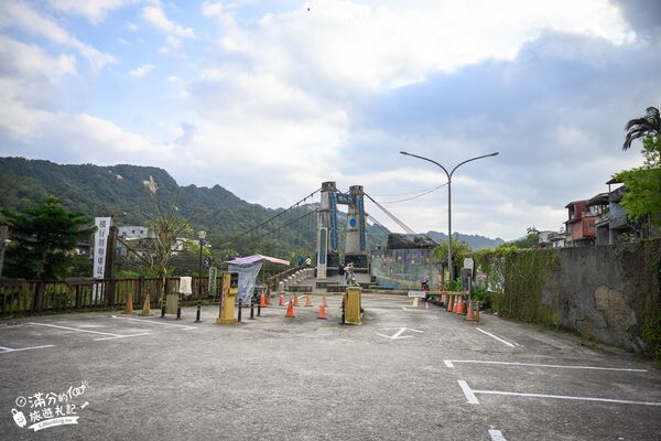 ▲▼新北平溪景點，樓仔厝咖啡、天燈主題咖啡館、走吊橋、放天燈。（圖／部落客滿分提供）