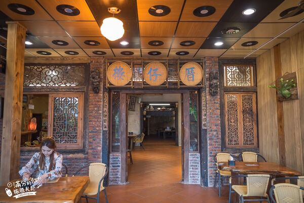 ▲▼新北平溪景點，樓仔厝咖啡、天燈主題咖啡館、走吊橋、放天燈。（圖／部落客滿分提供）