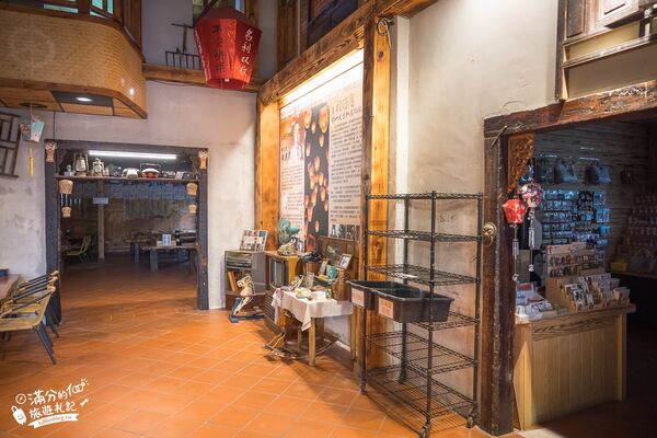 ▲▼新北平溪景點，樓仔厝咖啡、天燈主題咖啡館、走吊橋、放天燈。（圖／部落客滿分提供）