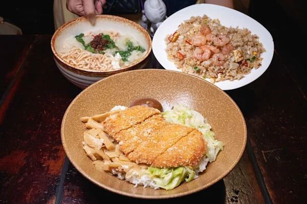 ▲▼台南安南區美食「菓汁甜」，蛋炒飯50元也太佛，藏身巷弄25年從學生美食街搬過來。（圖／部落客美熊提供）