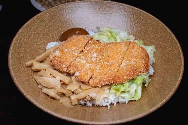 ▲▼台南安南區美食「菓汁甜」，蛋炒飯50元也太佛，藏身巷弄25年從學生美食街搬過來。（圖／部落客美熊提供）