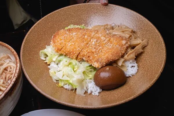 ▲▼台南安南區美食「菓汁甜」，蛋炒飯50元也太佛，藏身巷弄25年從學生美食街搬過來。（圖／部落客美熊提供）