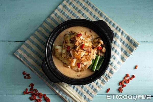 ▲彩豐樓推出〈冬蘊南漁〉主題菜色，以南方海味演繹冬季溫潤料理。（記者林東良翻攝，下同）