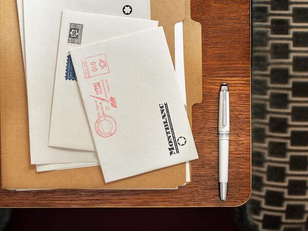 萬寶龍經典書寫工具推白色款　優雅設計鋼筆、鋼珠筆均備