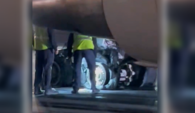 班機落地「8個輪胎集體爆胎」　乘客劇烈搖晃嚇：慶幸還活著　