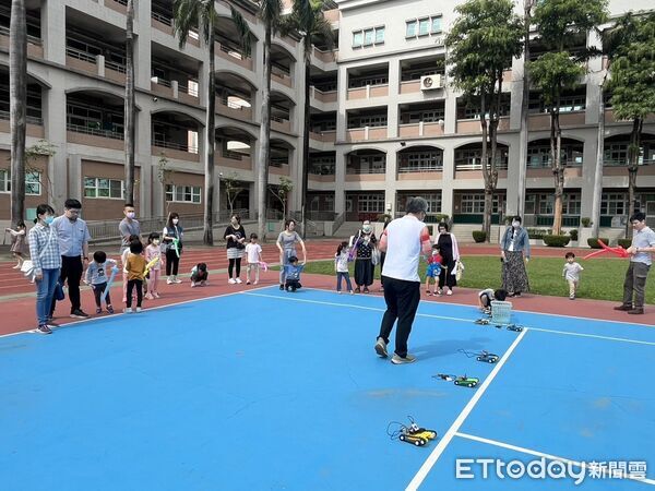 ▲台南市博愛國小長期推動能源教育與校園節能行動，打造低碳永續示範校園，榮獲經濟部能源教育標竿學校優選。（記者林東良翻攝，下同）