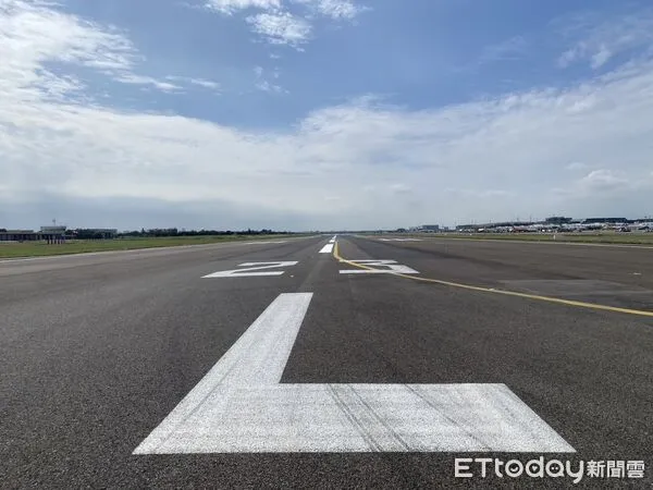 ▲▼桃園機場將利用3月既有夜間巡場關閉跑道時段，對南跑道進行歲修維護作業。（圖／桃機公司提供）