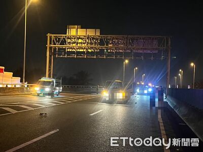 快訊／騎士逆向上國道　猛撞小貨車當場死亡