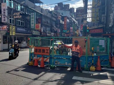 克服地底6米深及密集管網　新北中和370戶污水管線全面修復