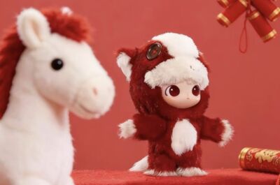 泡泡瑪特馬年盲盒線上開賣　8款毛絨掛飾...Labubu、星星人等IP大集合