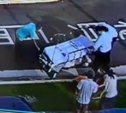 ▲彰化2毒蟲為了吸喪屍600元談判扭打李男奪刀反刺死自己。（資料圖／彰化醫院提供 民眾提供）