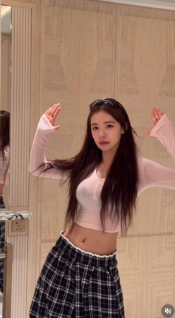 ▲▼李多慧。（圖／翻攝自Instagram／le_dahye）