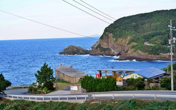 ▲▼日本山口「元乃隅神社」，123座紅色鳥居綿延至海邊，依山傍海超壯觀。（圖／部落客Mika提供）