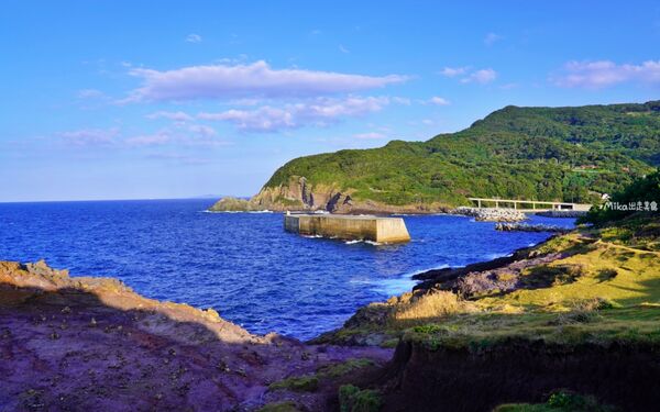 ▲▼日本山口「元乃隅神社」，123座紅色鳥居綿延至海邊，依山傍海超壯觀。（圖／部落客Mika提供）