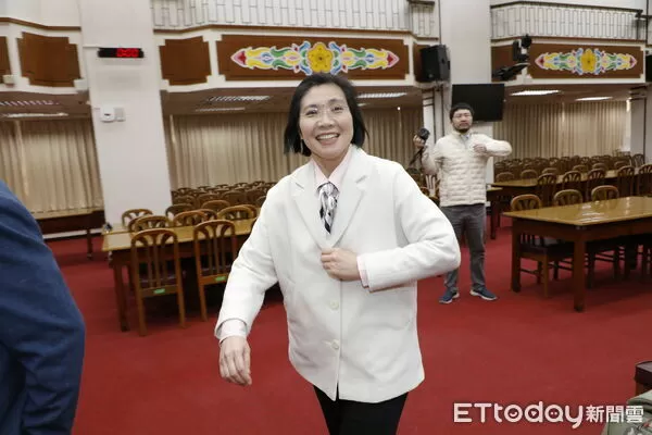 ▲▼國民黨立委徐欣瑩舉行「國會挺欣瑩，新竹一定贏！」記者會，國民黨籍立委動員出席力挺徐欣瑩參選新竹縣長。（圖／記者湯興漢攝）