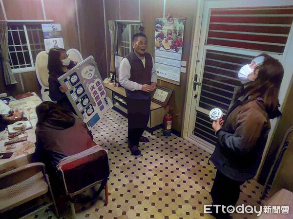 ▲鹿谷消防分隊配合115年消防節防火週，進行住宅用火災警報器宣導。（圖／記者高堂堯翻攝）