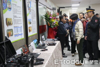 台東消防節致敬英雄　饒慶鈴授旗3新分隊強化救災體系