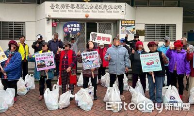 寒流來襲暖流不斷 關山警結合慈善團體送暖偏鄉