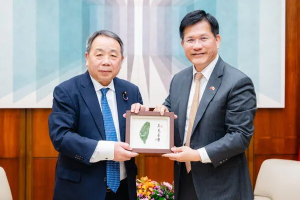 ▲▼林佳龍接見日本參議員石平訪團。（圖／翻攝林佳龍臉書）