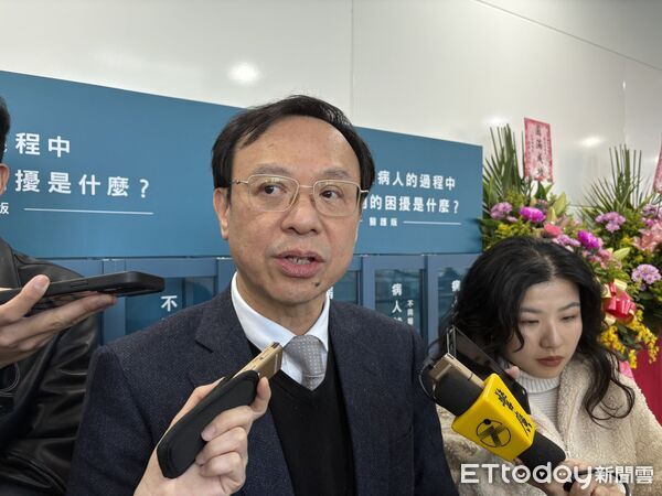 ▲▼衛福部長石崇良出席台灣健康網路平台開幕活動曁合作儀式。（圖／記者洪巧藍攝）