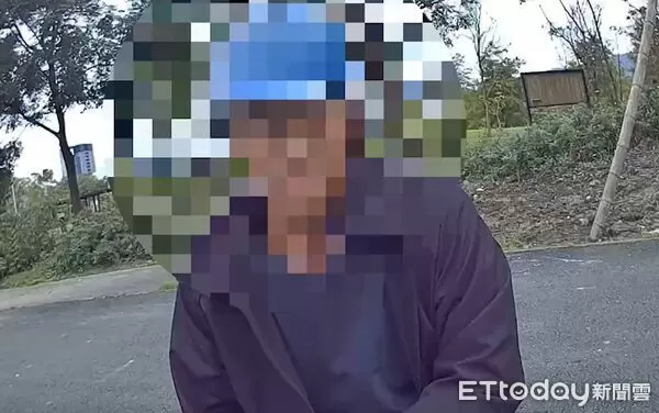 ▲▼男子走路邊抽喪屍煙彈，遭警方攔查還企圖想滅證。（圖／記者邱中岳翻攝）