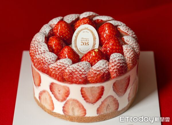 ▲韓國人氣甜點品牌KITCHEN205招牌「經典草莓園蛋糕」。（圖／晶華提供）