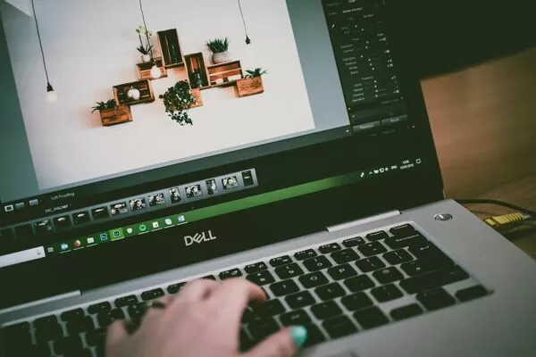 ▲▼DELL,戴爾。（圖／取自免費圖庫Pexels）