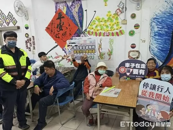 ▲長濱警結合社區資源，提升長者交通安全意識。（圖／記者楊晨東翻攝）