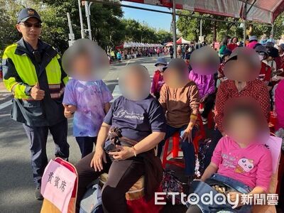 歡喜拔花生2孫走失!屏東嬤急哭衝派出所求助 內埔警秒尋回