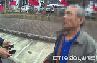 台中阿北騎車自摔送醫！出院沒錢搭車無人理　暖警出手護送