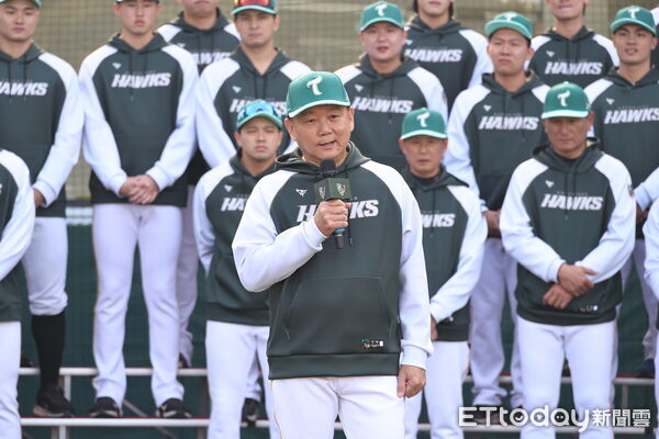 ▲▼ 台鋼雄鷹開訓典禮 -洪一中 。（圖／記者黃克翔攝）