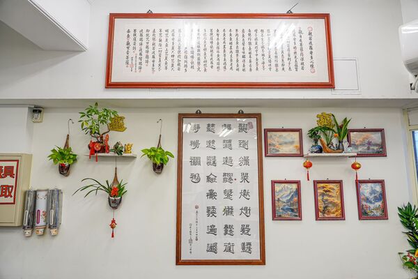 ▲▼新竹城隍廟美食推薦「九添福牛肉麵」，米其林實力好店，超浮誇大份量牛肉麵。（圖／部落客珊莎提供）