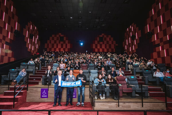 ▲總統賴清德鼓勵大家進戲院看紀錄片《冠軍之路》。（圖／牽猴子提供）