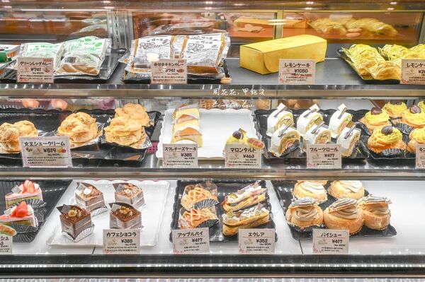 ▲▼長崎佐世保美食「蜂之家」75年老店，檸檬牛排＋巨無霸泡芙超好吃！（圖／部落客周花花提供）