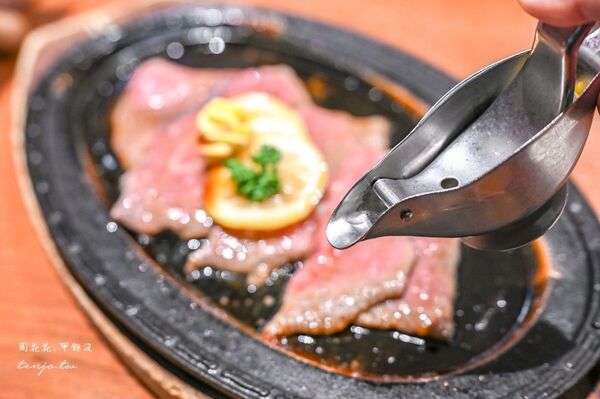 ▲▼長崎佐世保美食「蜂之家」75年老店，檸檬牛排＋巨無霸泡芙超好吃！（圖／部落客周花花提供）