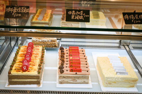 ▲▼花蓮壽豐車站美食「常紅蛋糕Redever cake」，極度濃郁榴槤千層。（圖／部落客水晶提供）