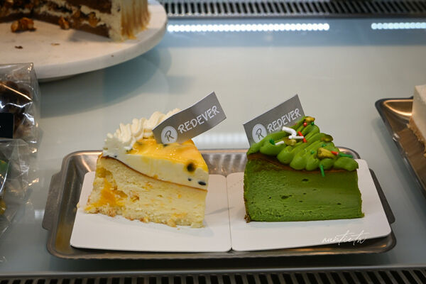 ▲▼花蓮壽豐車站美食「常紅蛋糕Redever cake」，極度濃郁榴槤千層。（圖／部落客水晶提供）