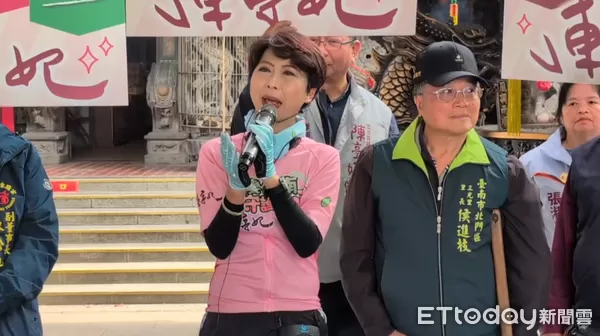 ▲陳亭妃鐵馬行動第7天重返北門、將軍、七股，沿途受到鄉親熱情歡迎。（記者林東良翻攝，下同）