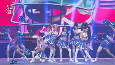 金唱片／大巨蛋最狂啦啦隊！IVE動員22位舞者「拋兩層樓高」超震撼